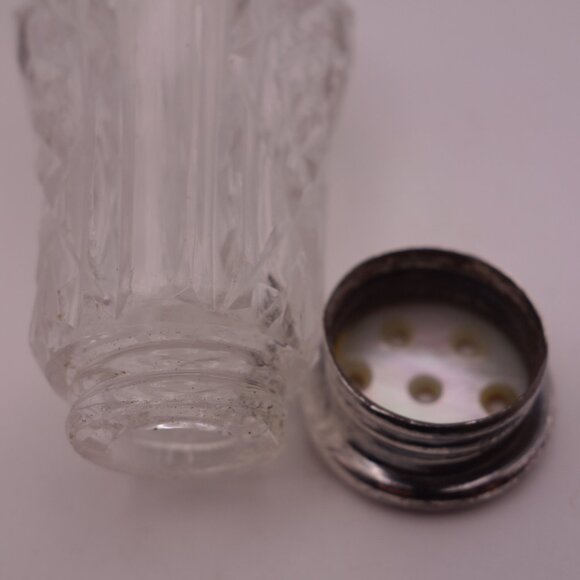 Set of Two 925 Sterling Silver Top Salt Shakers - Picture 14 of 16